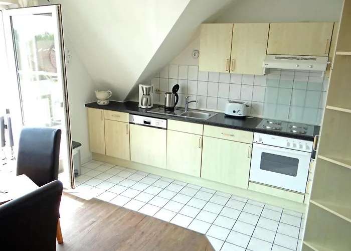 Strandstr_51 Nr_10 *